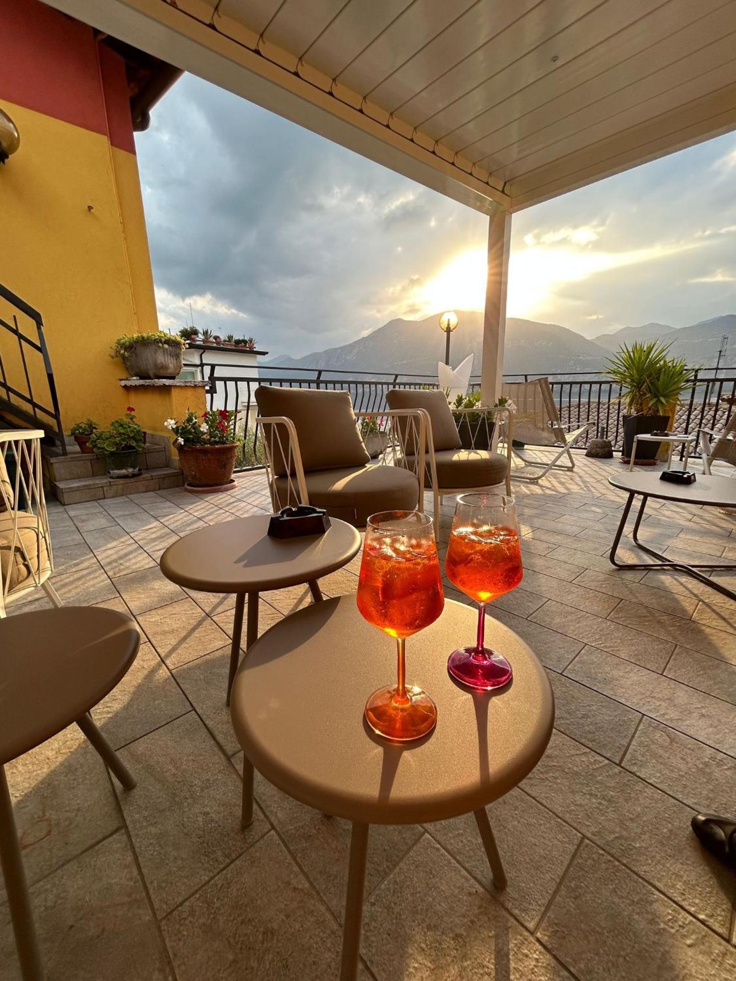 Hotel Pace Brenzone sul Garda Bagian luar foto