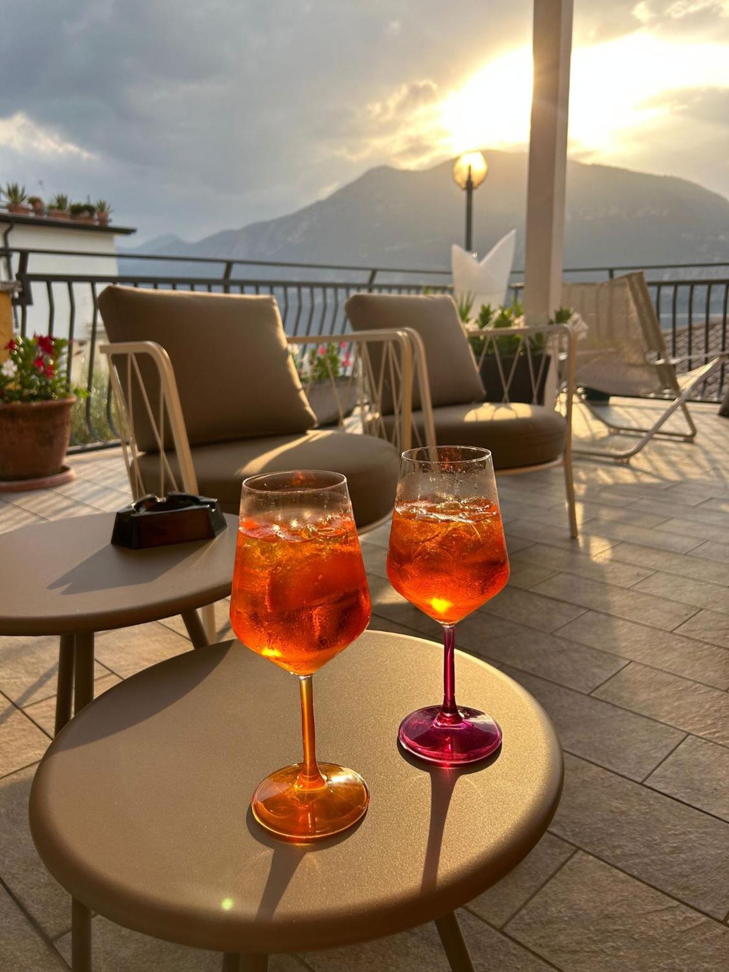 Hotel Pace Brenzone sul Garda Bagian luar foto