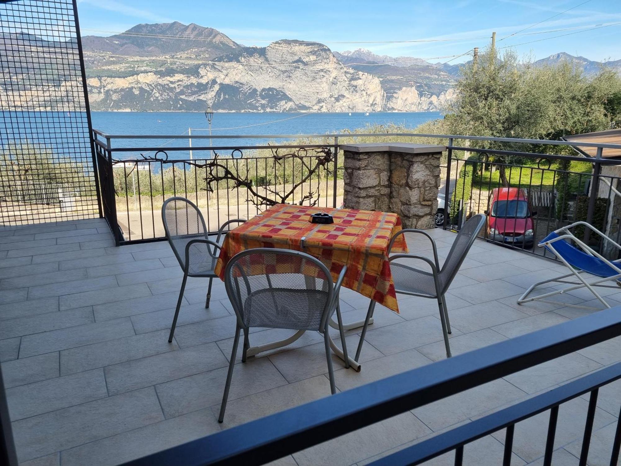 Hotel Pace Brenzone sul Garda Bagian luar foto