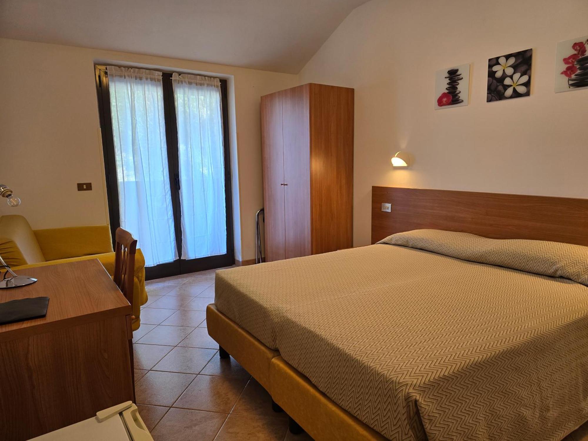 Hotel Pace Brenzone sul Garda Bagian luar foto