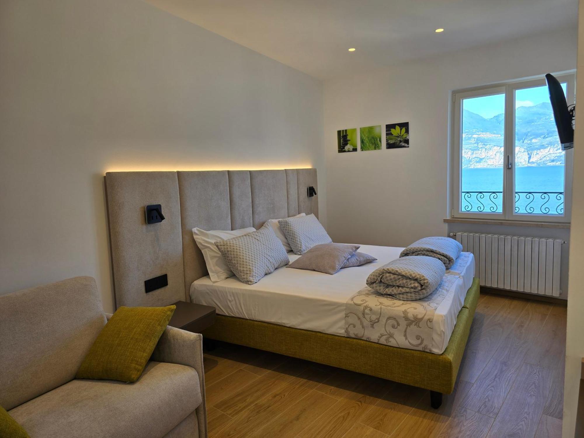 Hotel Pace Brenzone sul Garda Bagian luar foto