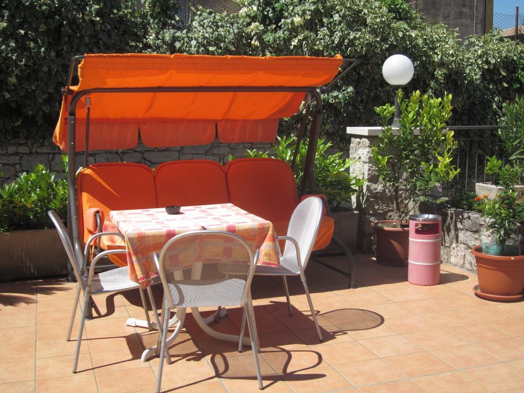 Hotel Pace Brenzone sul Garda Bagian luar foto
